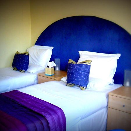 Malvern House High Wycombe Ngoại thất bức ảnh